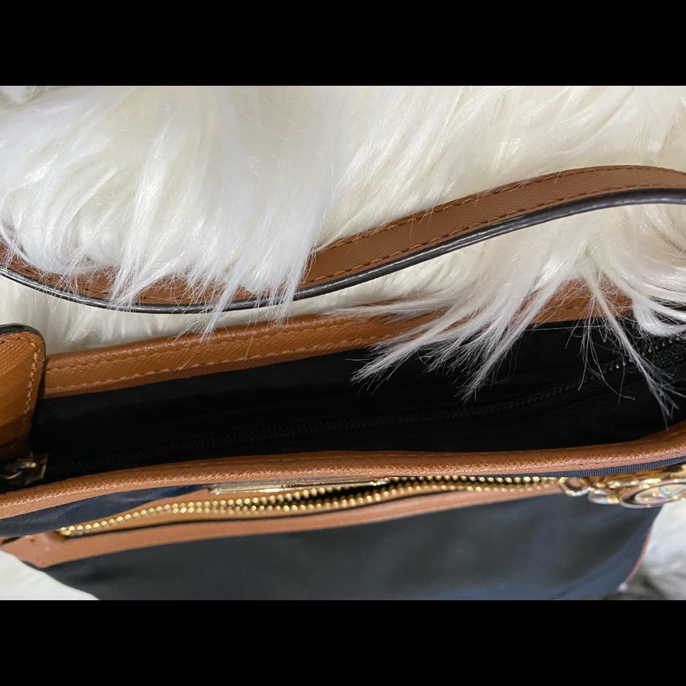 Michael Kors Small Black Nylon Crossbody bag - Picture 3 of 4